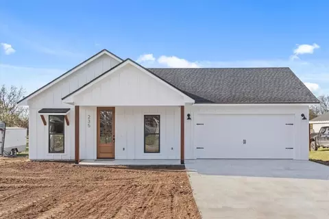 235 Fernwood Dr, Woodway, TX 76712