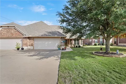 2404 Tigua Ct, Woodway, TX 76712