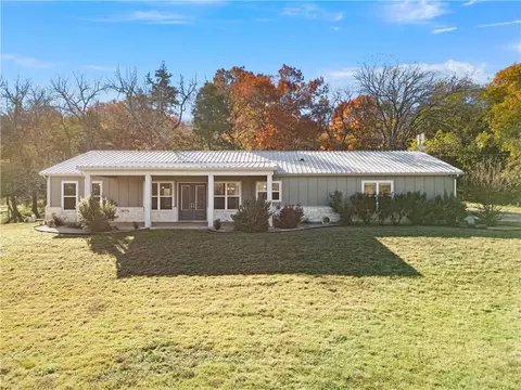 223 Deer Btm, Bruceville, TX 76630