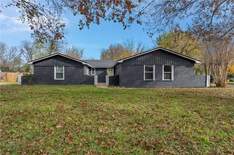 5508 Tracey Dr, Waco, TX 76708