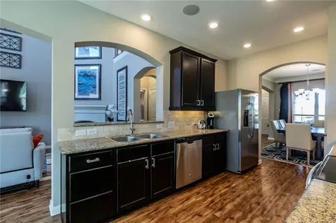 10112 Mickler Ln, Waco, TX 76708 photo 6