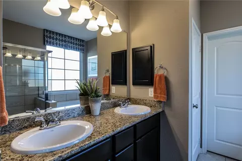 10112 Mickler Ln, Waco, TX 76708 photo 13