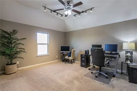 10112 Mickler Ln, Waco, TX 76708 photo 16