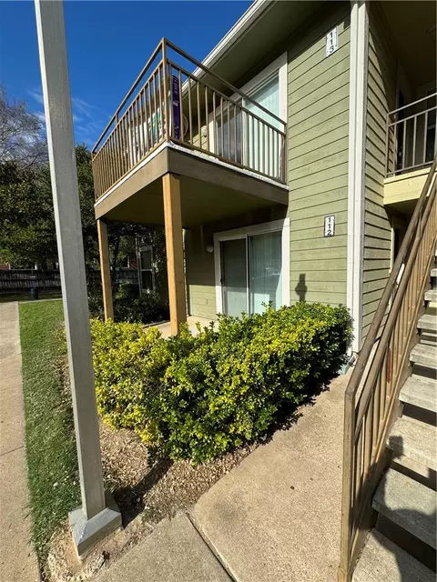 1500 Lake Shore Dr #112, Waco, TX 76708