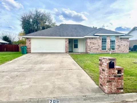 206 Knight Ln, Bellmead, TX 76705