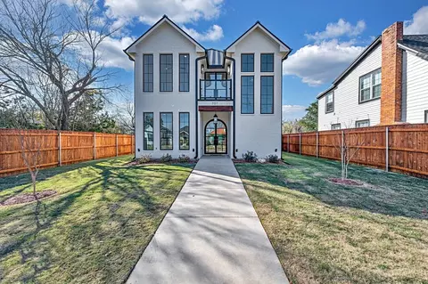 707 S 9th St, Waco, TX 76706