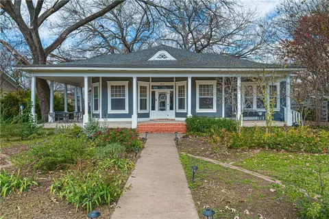 511 E Franklin St, Hillsboro, TX 76645