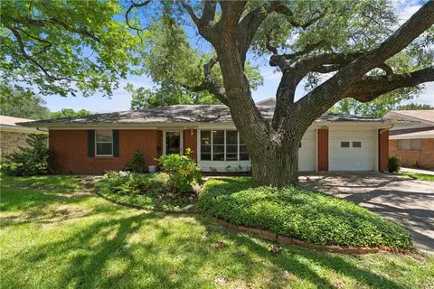 5318 Lake Lindenwood Dr, Waco, TX 76710