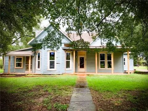 109 E Angeline St, Groesbeck, TX 76642