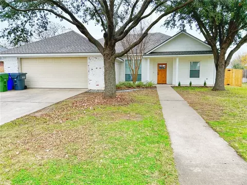 10617 Whitney Trace Dr, Waco, TX 76708