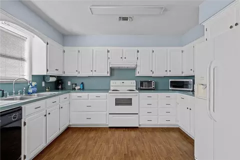 807 Ivan Rd, Waco, TX 76706 photo 8