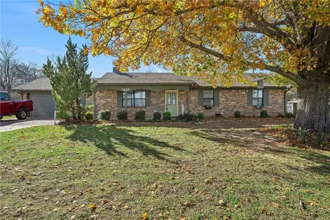 807 Ivan Rd, Waco, TX 76706