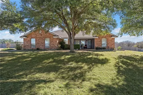 2085 Westward Trl, Bruceville, TX 76630