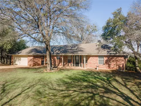 300 Rocky Rd, Valley Mills, TX 76689