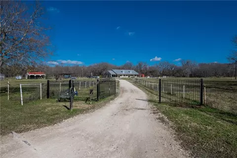168 Country Rd, Waco, TX 76705