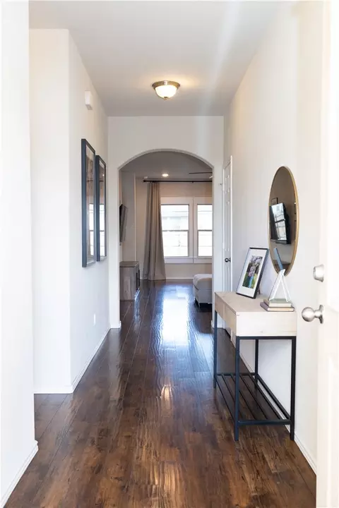 11109 Buzzard Gulch Dr, Waco, TX 76708 photo 4