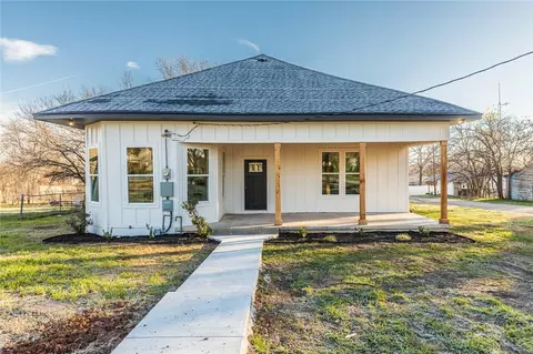 119 S Carpenter St, Mart, TX 76664