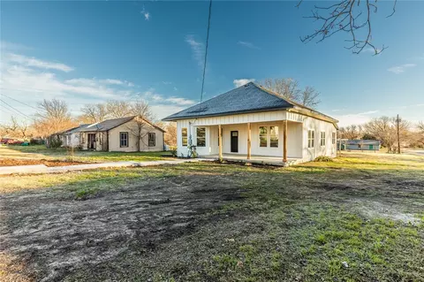 119 S Carpenter St, Mart, TX 76664 photo 2