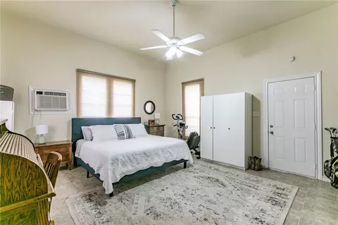 401 W Pine St, Abbott, TX 76621 photo 10