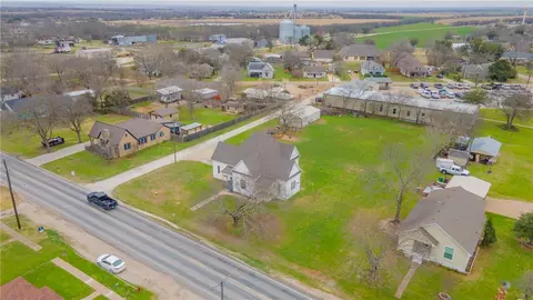 401 W Pine St, Abbott, TX 76621 photo 30