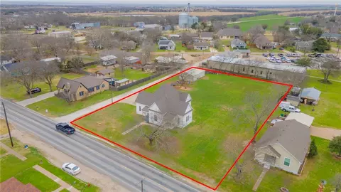 401 W Pine St, Abbott, TX 76621 photo 2