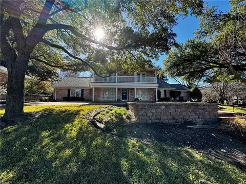 5901 Mt Rockwood Cir, Waco, TX 76710