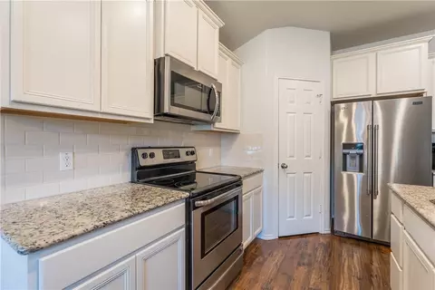 2917 Jackal Dr, Lorena, TX 76655 photo 12