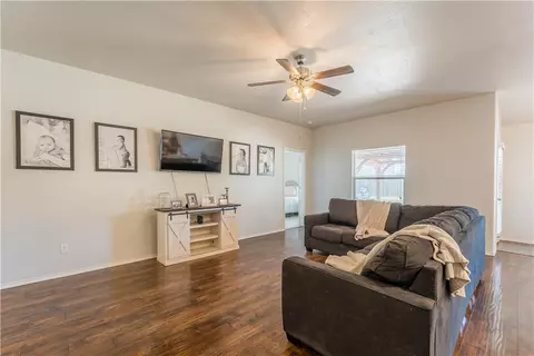 2917 Jackal Dr, Lorena, TX 76655 photo 13