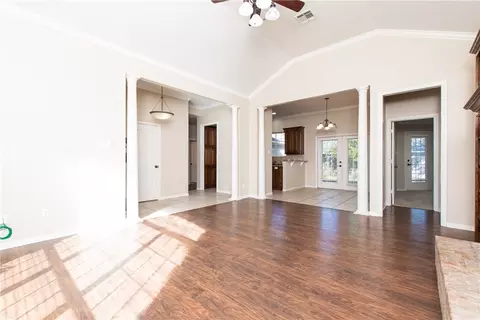 10100 Segovia Dr, Waco, TX 76708 photo 6