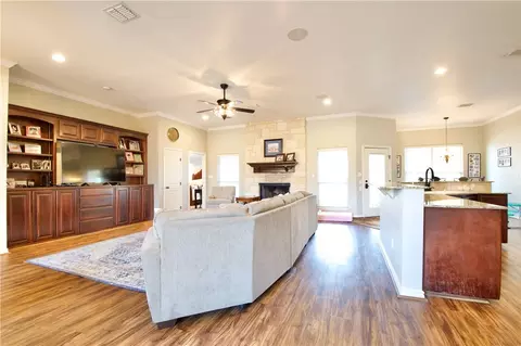 10301 Calaveras Dr, Waco, TX 76708 photo 17