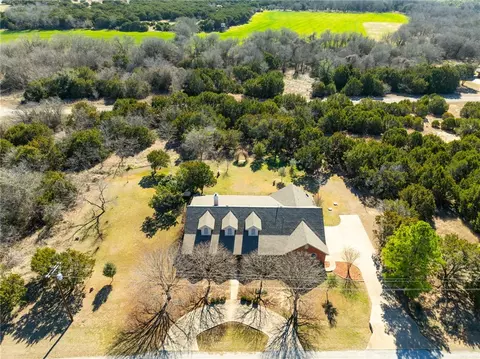 33054 Greenhill Dr, Whitney, TX 76692