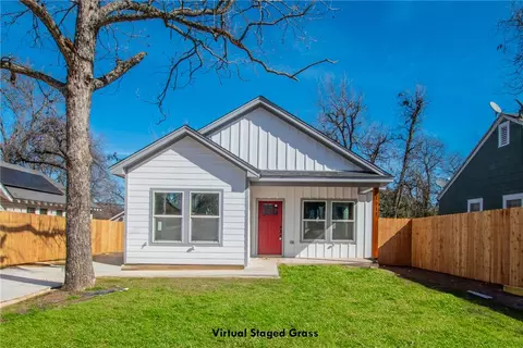 1011 N 33rd St, Waco, TX 76707