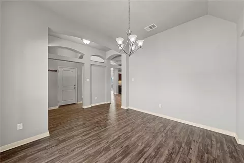 10861 Aurora Dr, Waco, TX 76708 photo 6