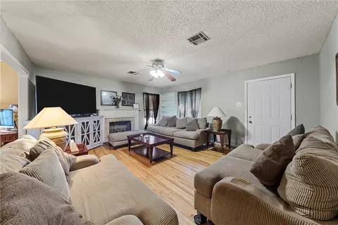 3015 Alexander St, Waco, TX 76708 photo 3