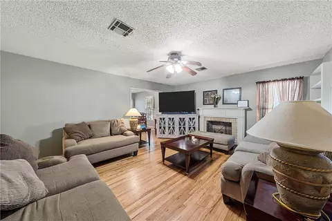 3015 Alexander St, Waco, TX 76708 photo 2