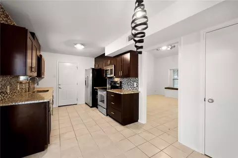 1108 Radisson Dr, Hewitt, TX 76643 photo 11