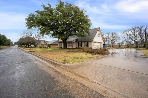 1108 Radisson Dr, Hewitt, TX 76643 photo 4