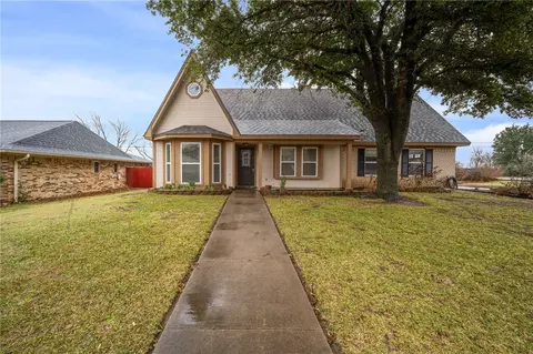 1108 Radisson Dr, Hewitt, TX 76643 photo 3