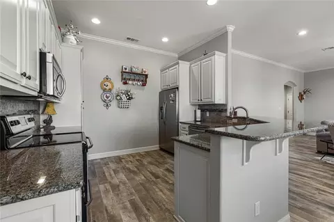 10304 Rayburn Way, Waco, TX 76708 photo 4