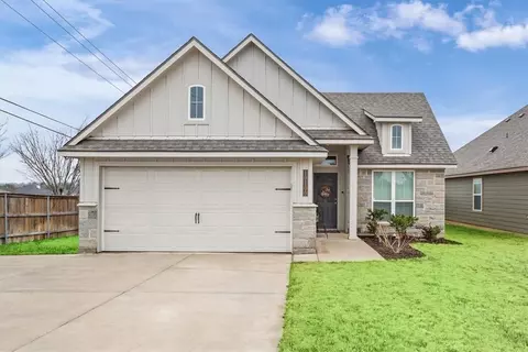 10100 Mickler Ln, Waco, TX 76708