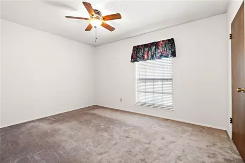 904 Evelyn Dr, Lorena, TX 76655 photo 14