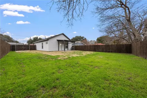 1031 E Sunset St, Waco, TX 76704 photo 15