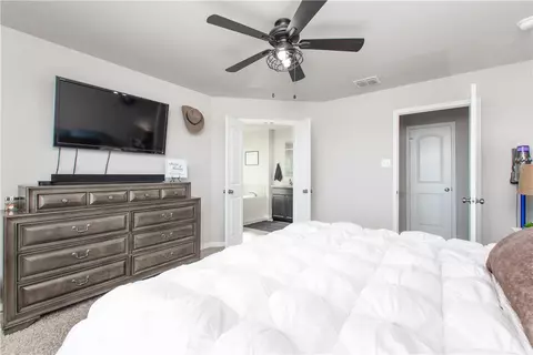 2048 Dade Loop, Temple, TX 76504 photo 17