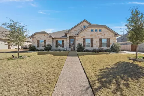816 Gallant Fox Rd, Hewitt, TX 76643