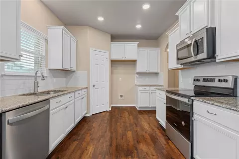3228 Jackal Ave, Lorena, TX 76655 photo 6