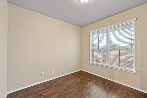 3228 Jackal Ave, Lorena, TX 76655 photo 3