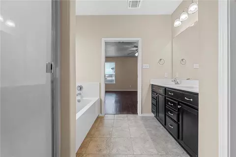 3228 Jackal Ave, Lorena, TX 76655 photo 15