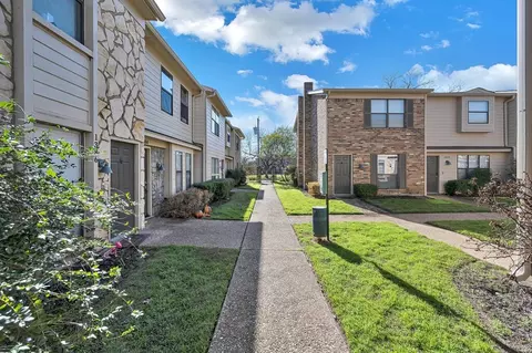 1378 S 12th St #1378, Waco, TX 76706