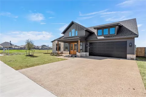 10260 Fallen Leaf Dr, Waco, TX 76712 photo 3