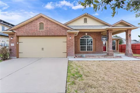 10133 Parker Springs Dr, Waco, TX 76708